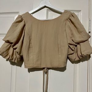 Do + Be cropped open back top.